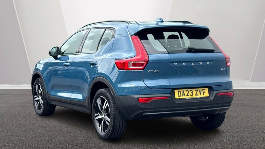 Volvo XC40 2.0 B3p Plus Dark DA23ZVF Blue #2