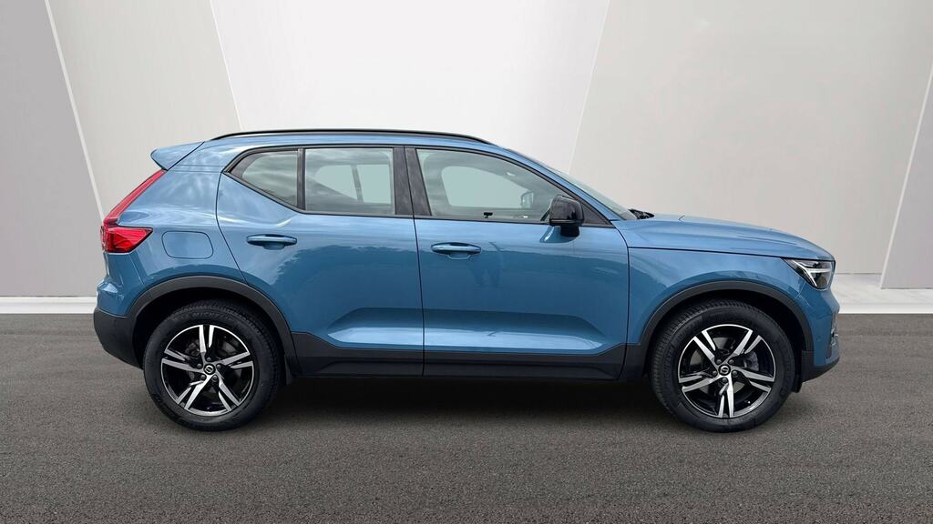 Volvo XC40 2.0 B3p Plus Dark DA23ZVF Blue #3