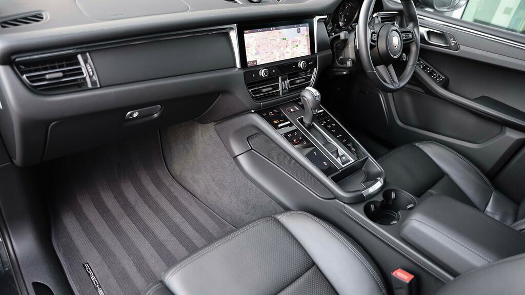 Porsche Macan T Pdk Grey #3