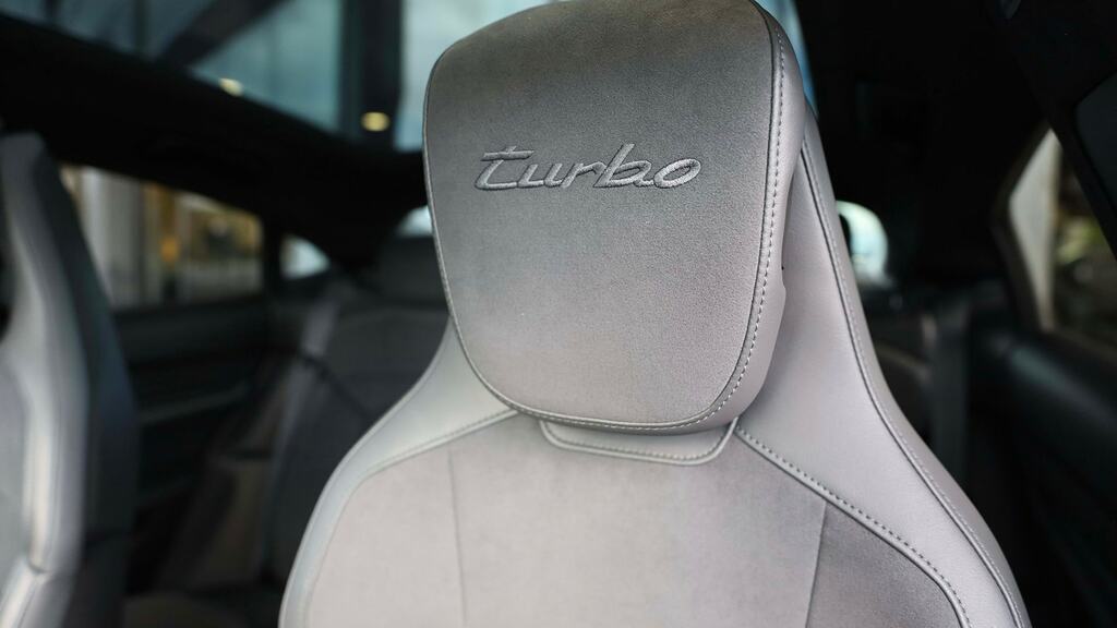 Porsche Taycan 390Kw 4S 79Kwh 5 Seat Black #10