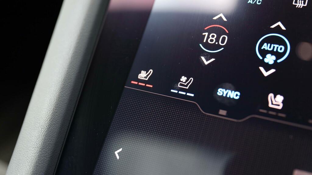 Porsche Taycan 390Kw 4S 79Kwh 5 Seat Black #20