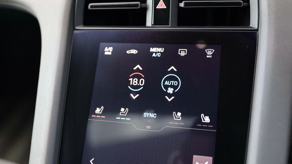 Porsche Taycan 390Kw 4S 79Kwh 5 Seat Black #21