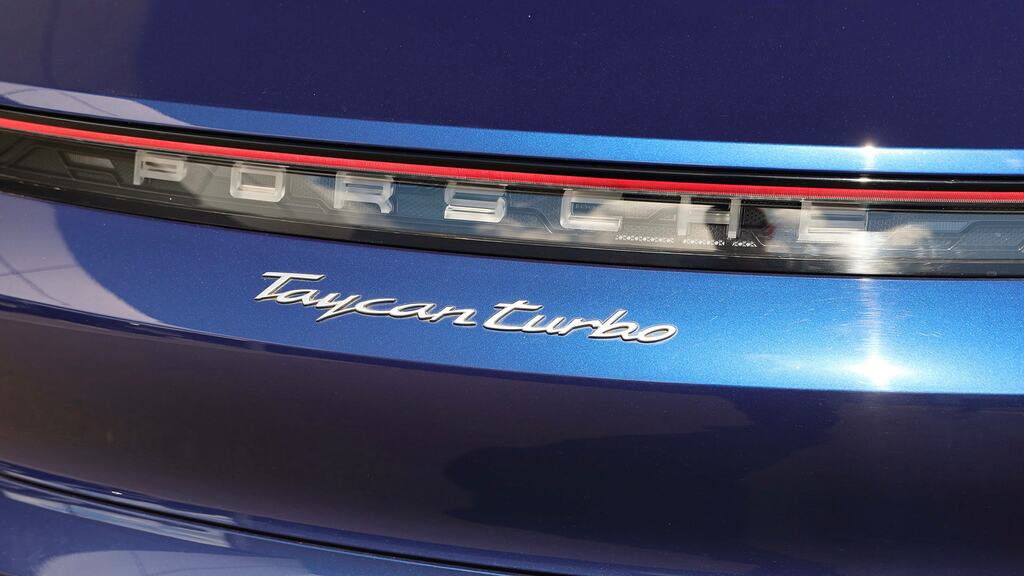 Porsche Taycan 390Kw 4S 79Kwh 5 Seat Black #31