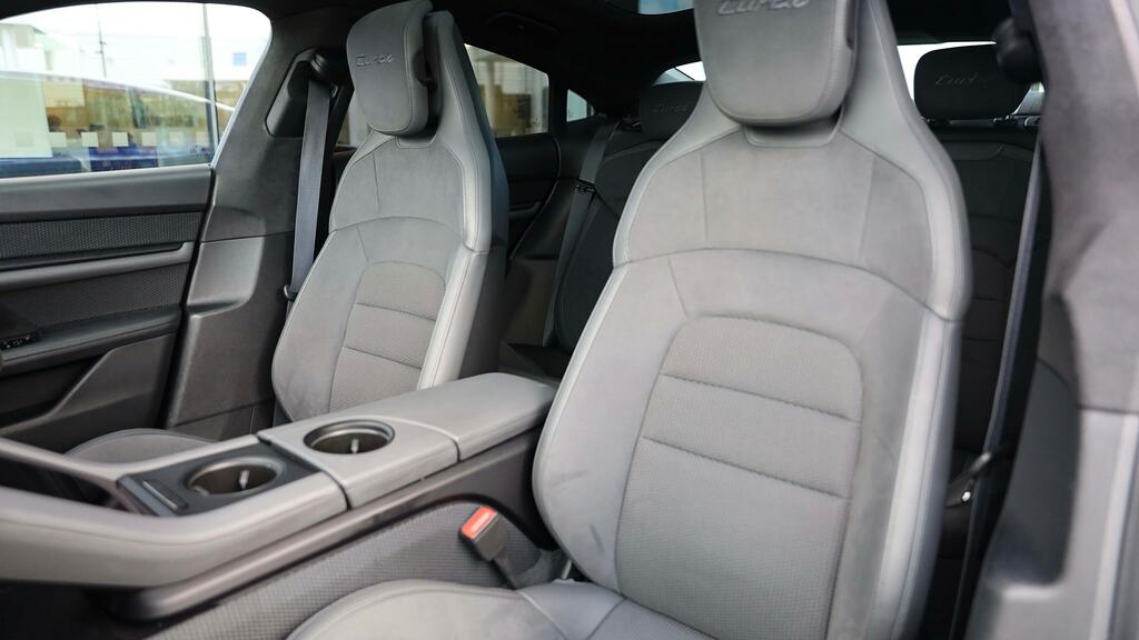 Porsche Taycan 390Kw 4S 79Kwh 5 Seat Black #9