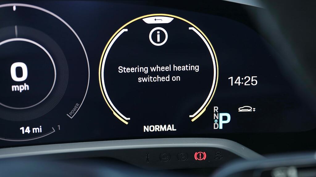 Porsche Taycan 390Kw 4S 79Kwh 5 Seat Black #14