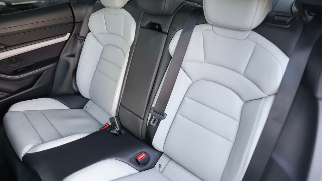 Porsche Taycan Performance 79.2Kwh Saloon Rwd Silver #11