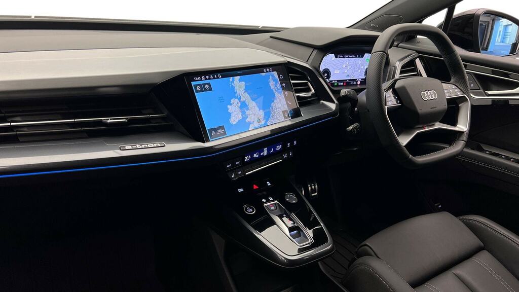 Audi Q4 E Tron 150Kw 40 63Kwh Black Edition Black #2