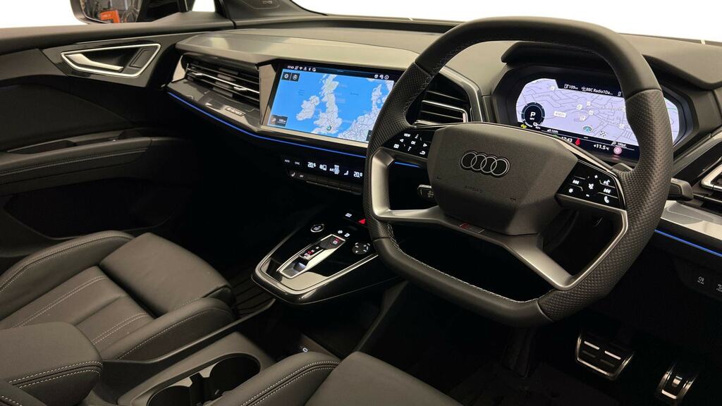 Audi Q4 E Tron 150Kw 40 63Kwh Black Edition Black #6