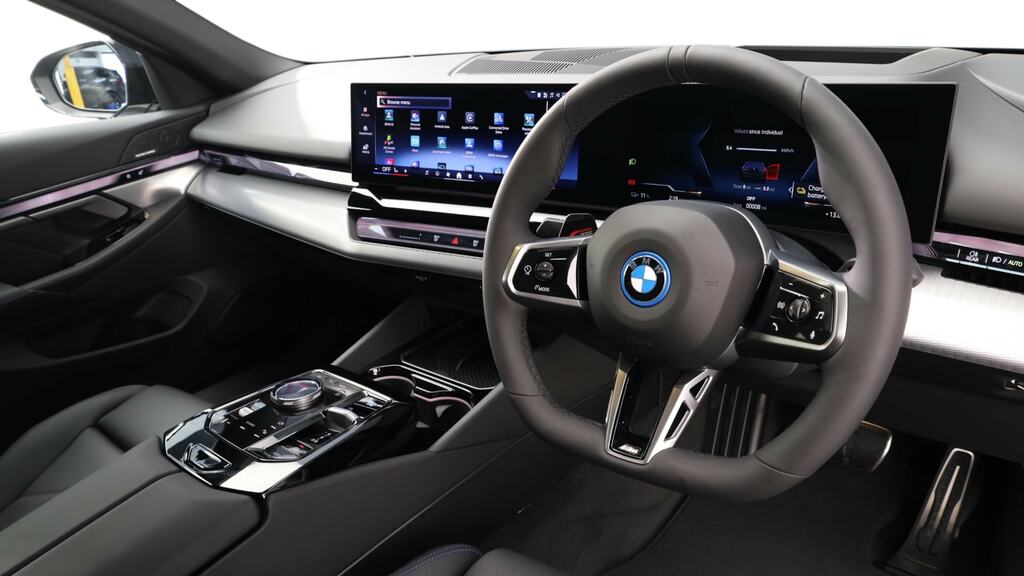 BMW i5 250Kw Edrive40 M Sport 84Kwh Techcomf Black #6