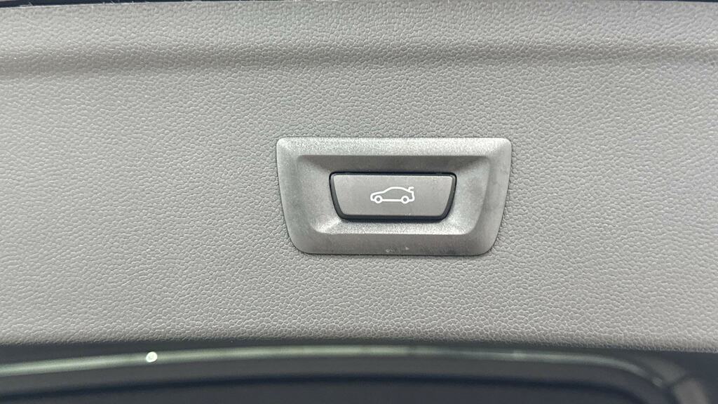 BMW iX 300Kw Xdrive45 M Sport 101Kwh Blue #21