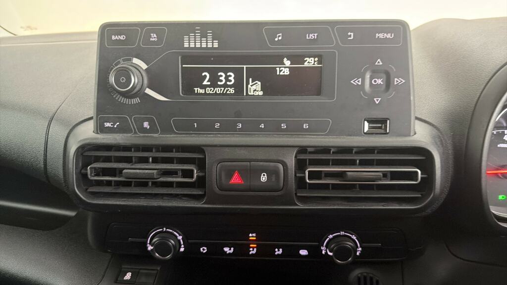 Vauxhall Combo 1.6L 1.6 Turbo D 2300 Sportive L1 Euro 6 Ss Grey #7