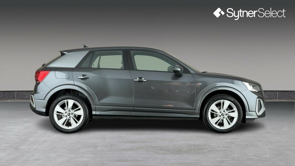 Audi Q2 35 Tfsi S Line S Tronic GF21NZZ Grey #3