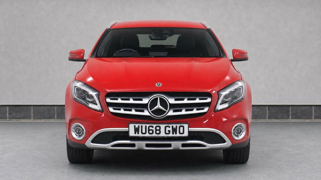 Mercedes-Benz GLA Class Gla 220D 4Matic Sport Executive Red #5