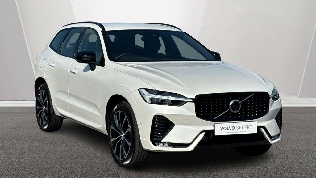 Volvo XC60 2.0 B5p Plus Dark Awd Geartronic White