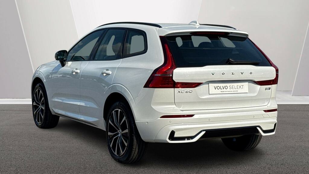 Volvo XC60 2.0 B5p Plus Dark Awd Geartronic GY25UBK White #2