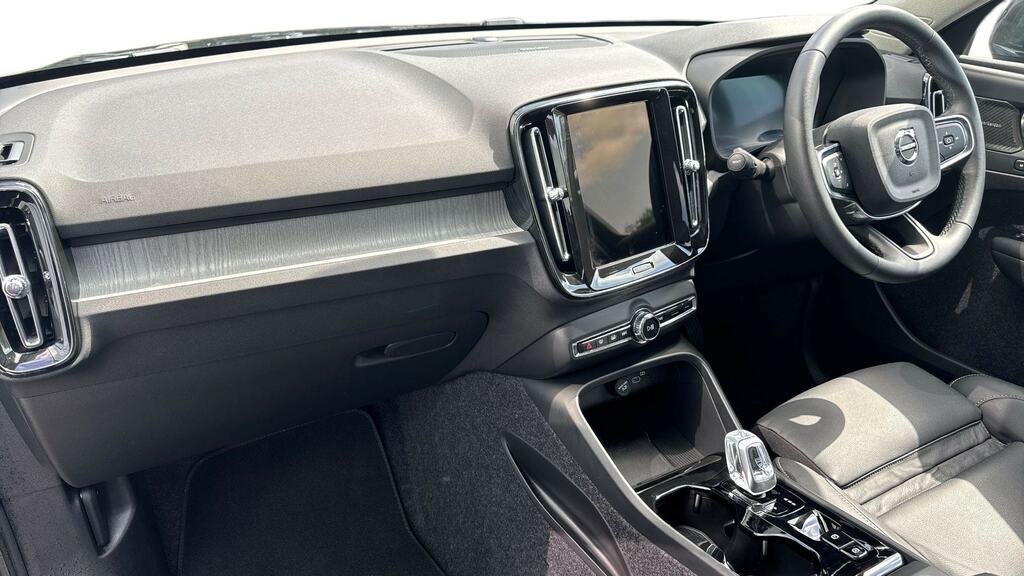 Volvo XC40 2.0 B3p Ultra Bright OV75BKO Green #4
