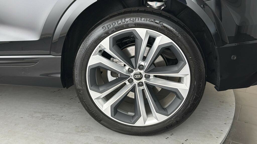 Audi Q8 3.0 Tfsi E Quattro 394 Black Edition Tiptronic Black #5