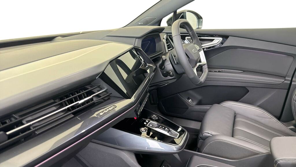 Audi Q4 E Tron 150Kw 40 63Kwh Black Edition Tech Pro LG26BOL Grey #2