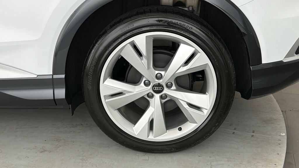 Audi Q4 E Tron 210Kw 45 82Kwh S Line Leather LG26ARJ White #5