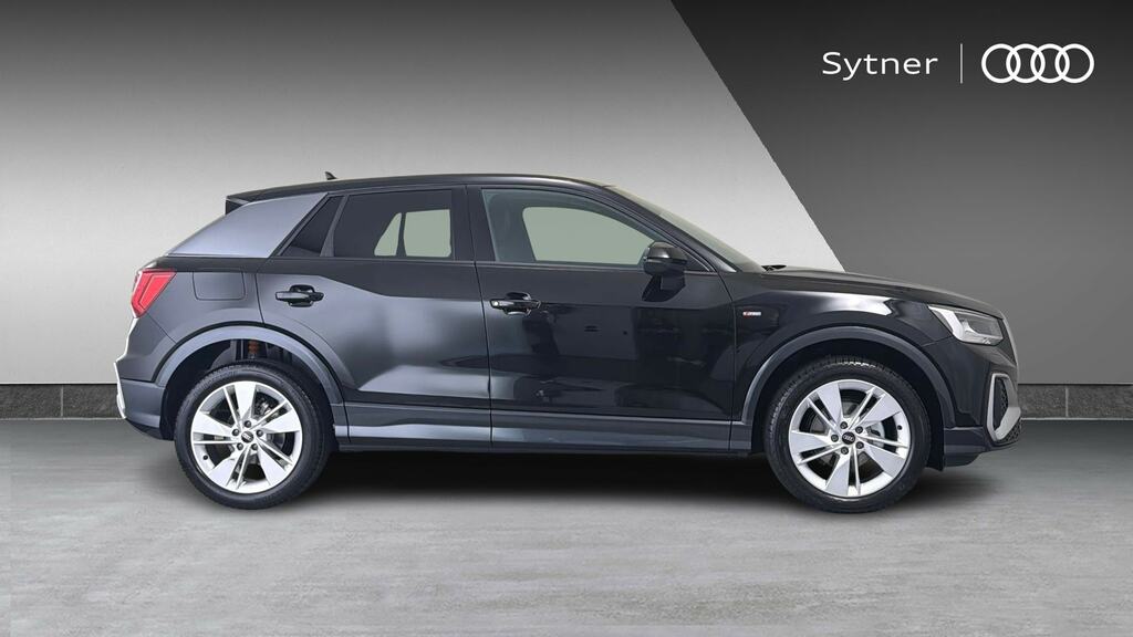 Audi Q2 35 Tfsi S Line S Tronic LG26HOF Black #4