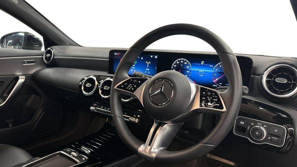 Mercedes-Benz CLA Class Cla 180 Sport Executive Tip Black #3