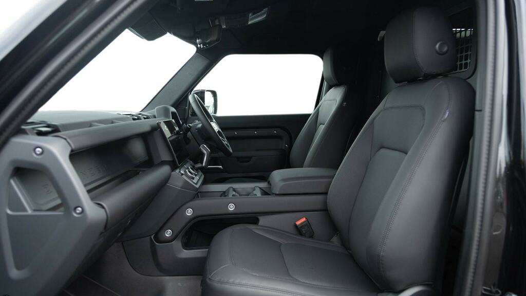 Land Rover Defender 90 3.0 D250 Hard Top X-dynamic Se Black #3