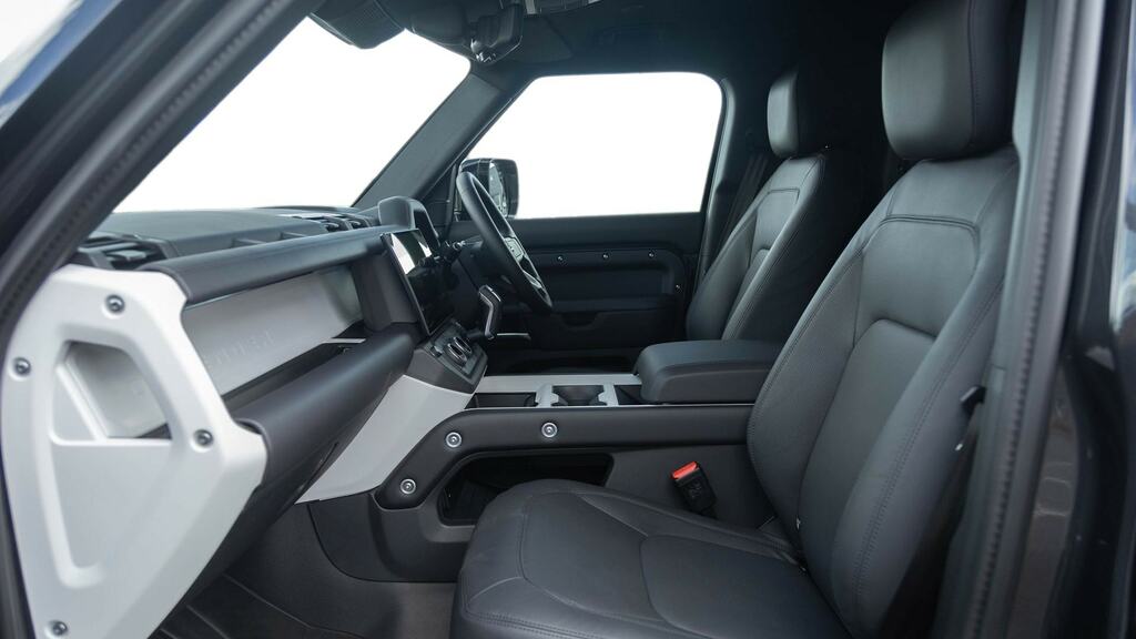 Land Rover Defender 110 3.0 D250 Hard Top X-dynamic Hse Grey #3