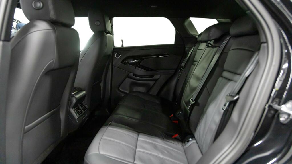 Land Rover Range Rover Evoque 2.0 D200 Dynamic Se Black #4