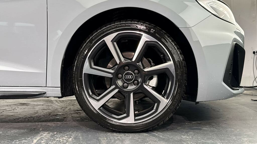 Audi A1 35 Tfsi Black Edition S Tronic Grey #5
