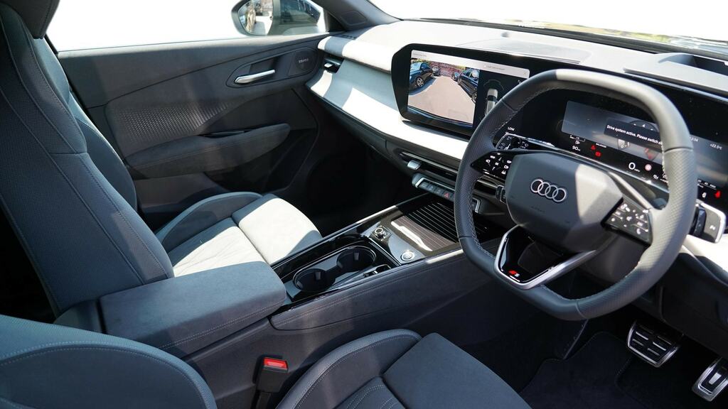 Audi Q3 1.5 Tfsi Edition 1 S Tronic Soundvision YJ26TFS Black #6