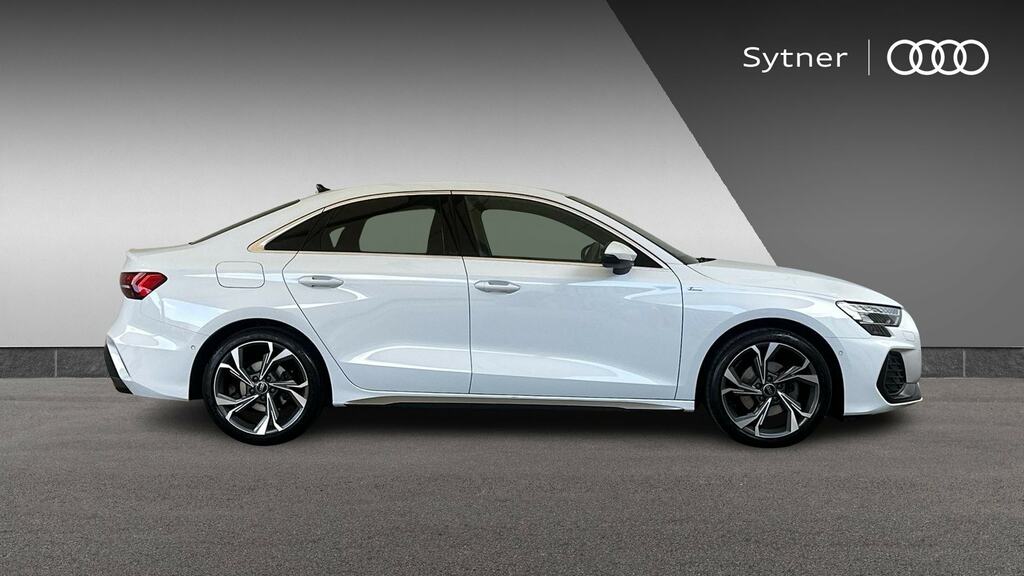 Audi A3 1.5 Tfsie 40 Sport Sportback Plug-in Hy Black #4