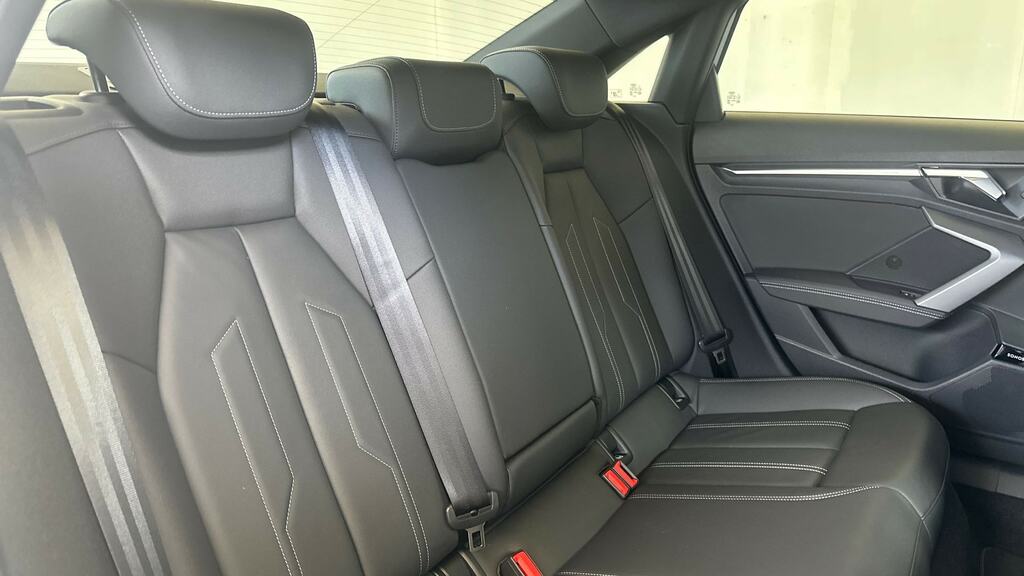 Audi A3 1.5 Tfsie 40 Sport Sportback Plug-in Hy Black #16