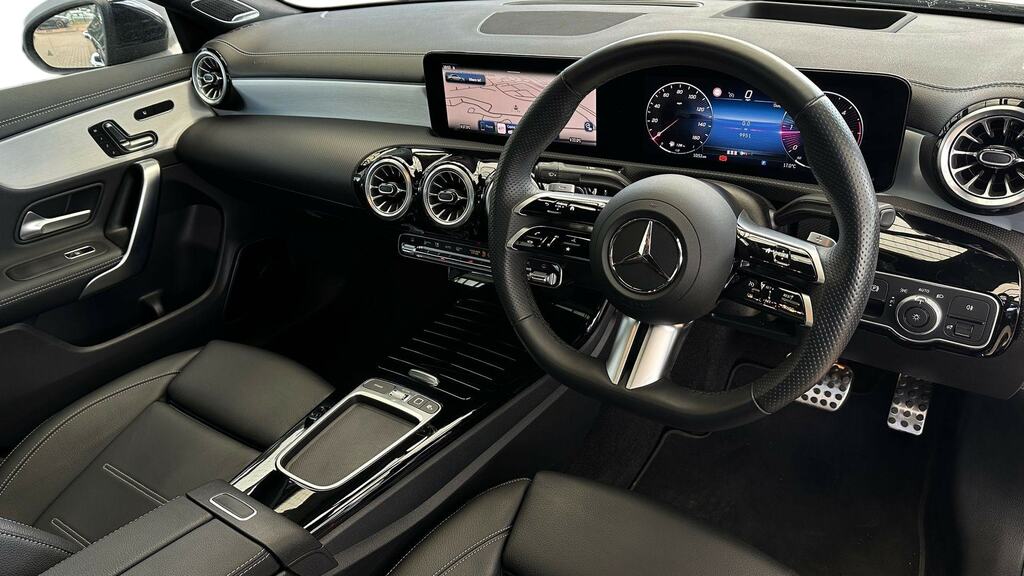 Mercedes-Benz CLA Class Cla 220D Amg Line Premium Plus Tip Black #3