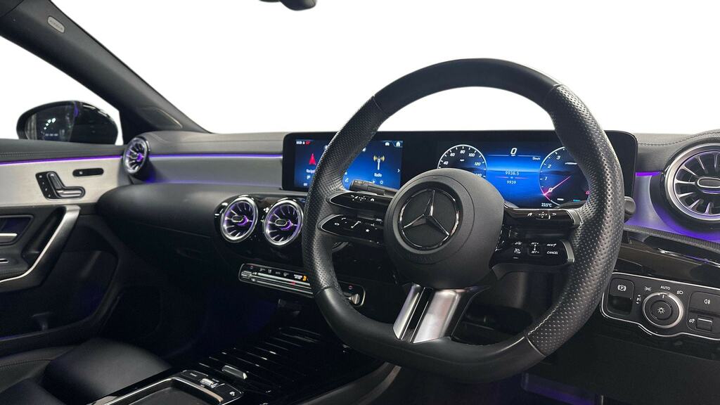 Mercedes-Benz CLA Class Cla 180 Amg Line Premium Plus Tip Black #3