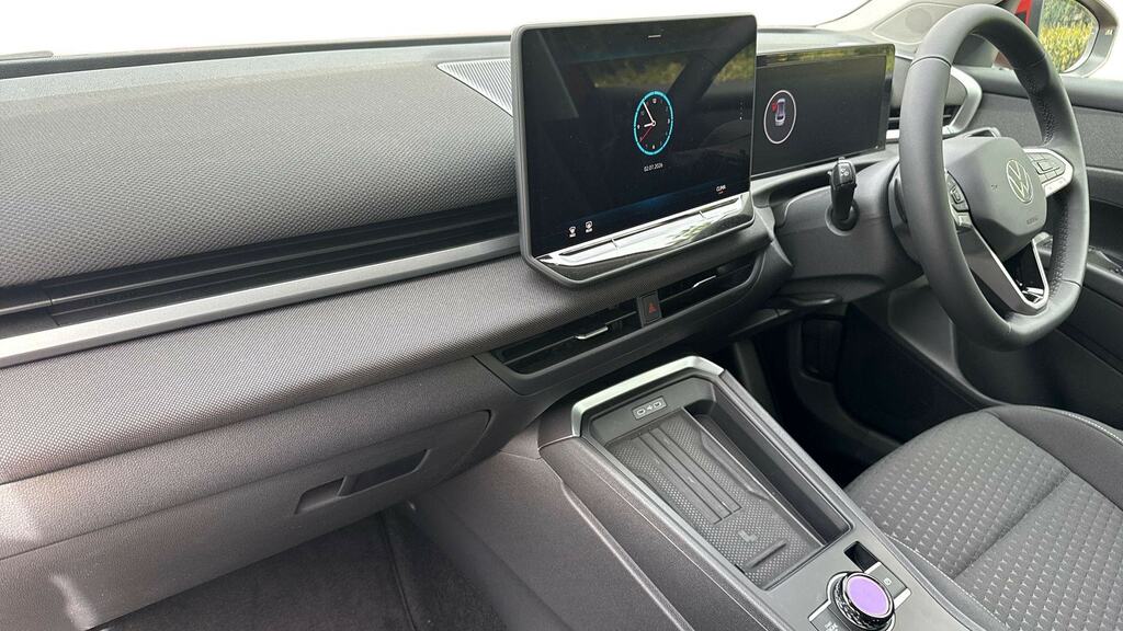 Volkswagen T-Roc 1.5 Etsi 150 Life Dsg Red #2