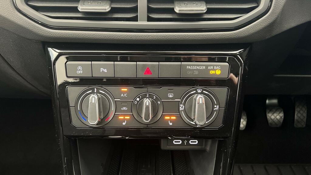 Volkswagen T-Cross 1.0 Tsi 115 Match Black #13