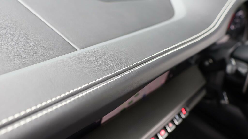 Porsche 911 3.0T 992 Carrera 4 Gts Convertible Pdk Pink #19