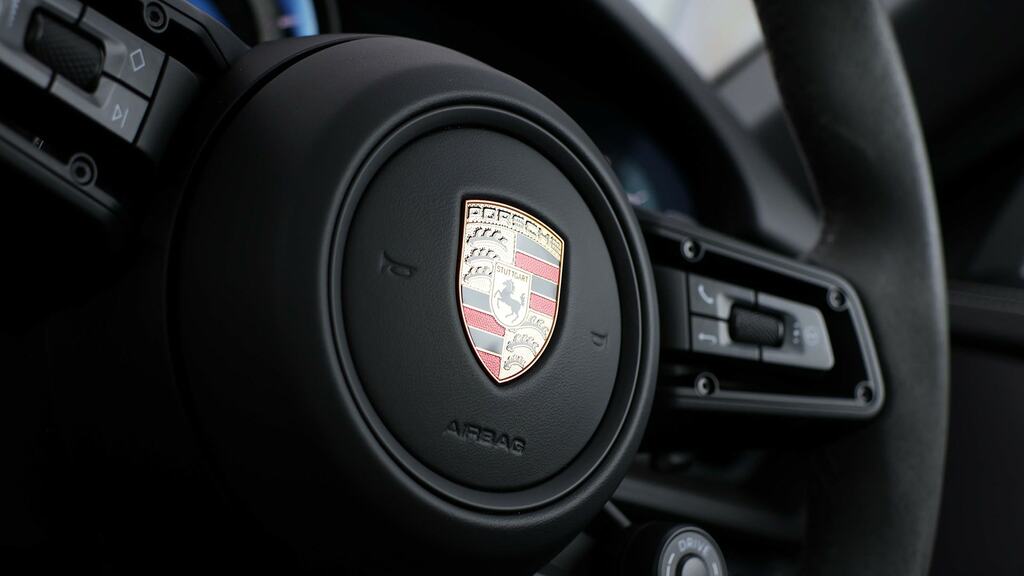 Porsche 911 3.0T 992 Carrera 4 Gts Convertible Pdk Pink #9