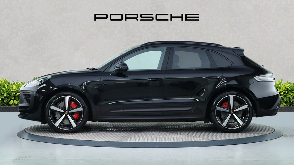 Porsche Macan Gts Pdk Black #4