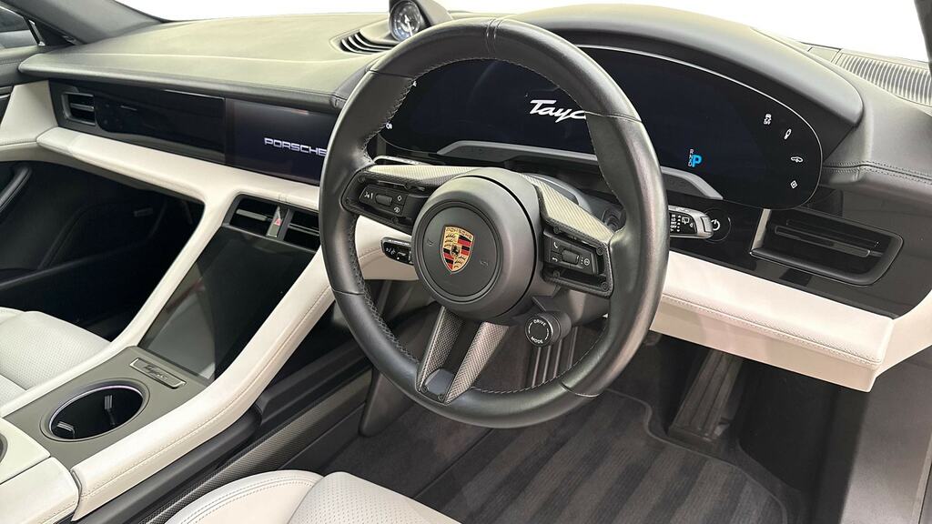 Porsche Taycan Performance Plus 93.4Kwh Turbo Sport Turismo White #10