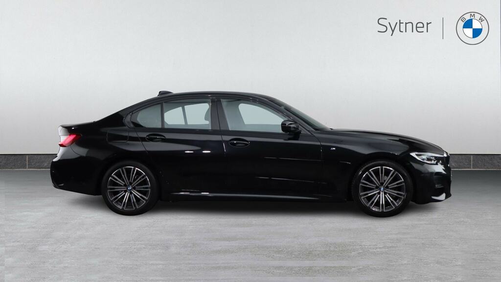 BMW 3 Series 318D M Sport Black #3