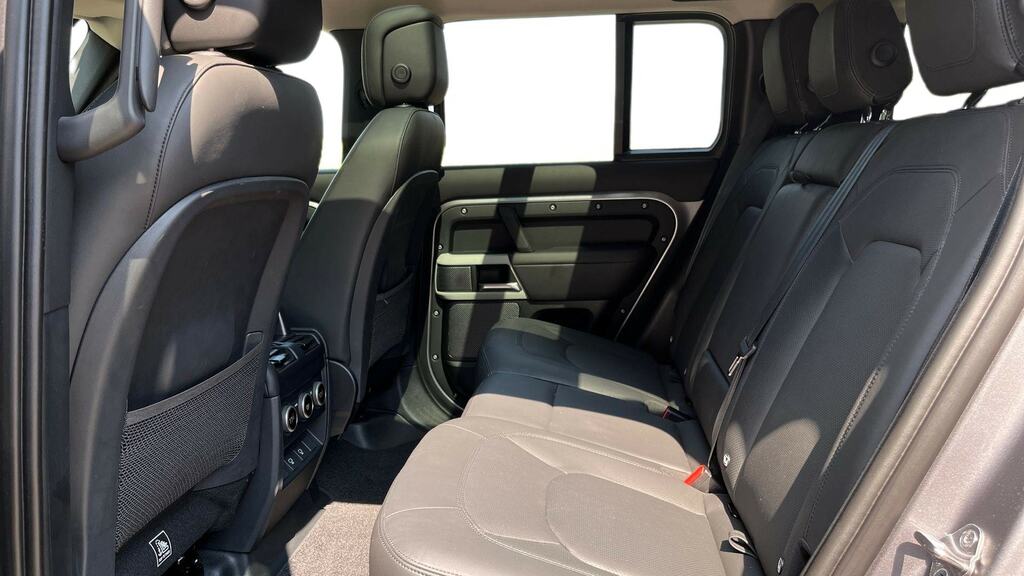 Land Rover Defender 130 3.0 D300 Hse 130 Grey #4