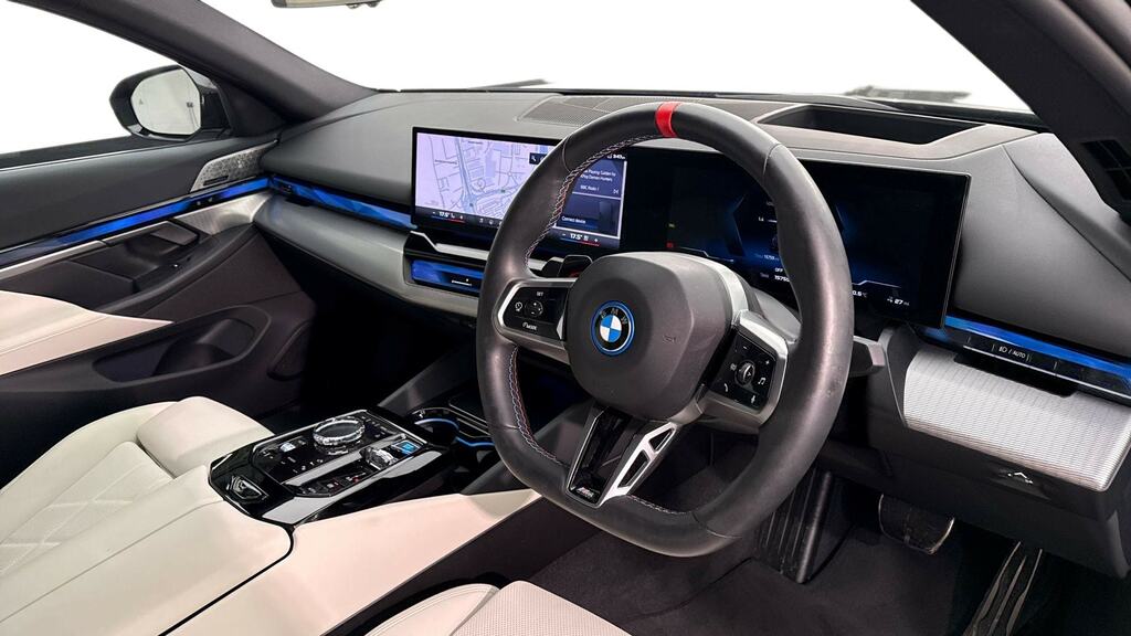 BMW i5 442Kw M60 Xdrive 84Kwh Black #6