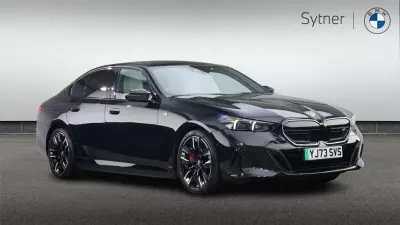 Compare BMW i5 442Kw M60 Xdrive 84Kwh YJ73SVS Black