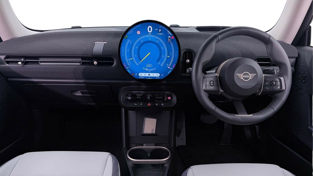 Mini Hatch 1.5 C Classic Level 1 YO24PFX Black #4