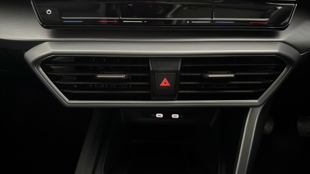 Seat Leon 1.0 Etsi Mhev Fr Estate Hybrid Dsg Euro Silver #16
