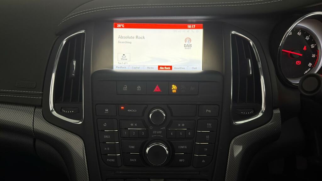 Vauxhall Cascada Cascada Elite White #23