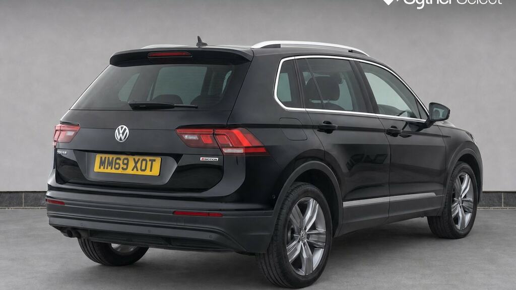 Volkswagen Tiguan Tiguan R-line Tech Tdi Black #4
