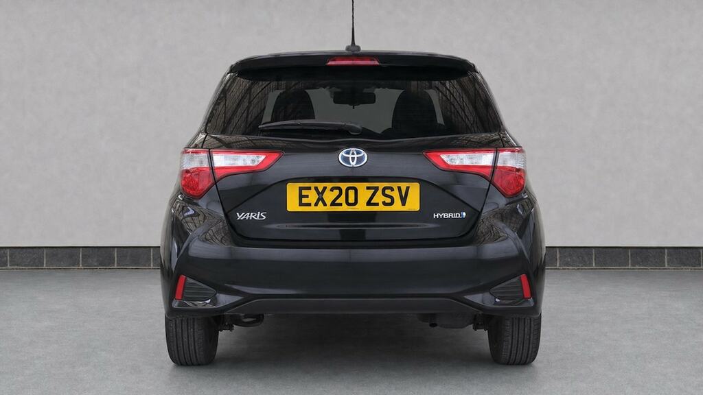 Toyota Yaris 1.5 Hybrid Design Cvt Grey #7