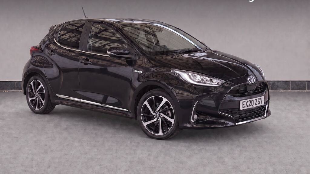 Toyota Yaris 1.5 Hybrid Design Cvt Grey #1
